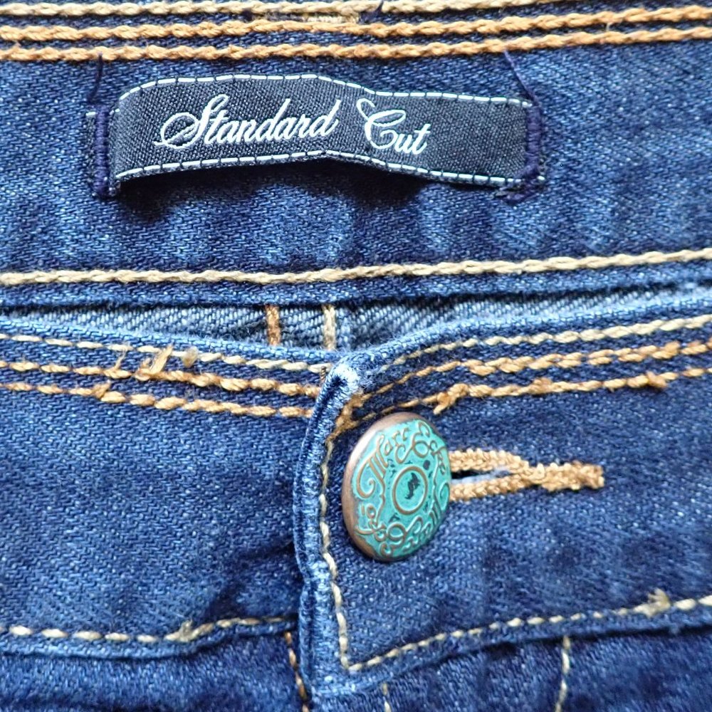 MARC ECKO Men's 40W/31L  JEANS/standard fit/Skull Indian chief/dark blue denim. - Picture 9 of 9